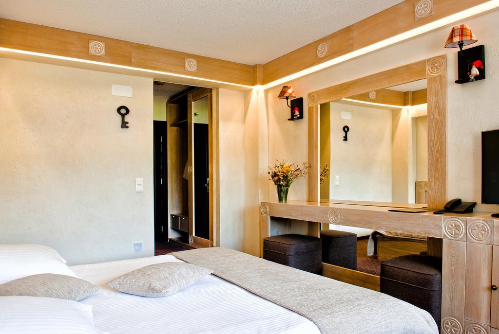 Hotel Domeniul Dornei Vatra Dornei Habitación foto