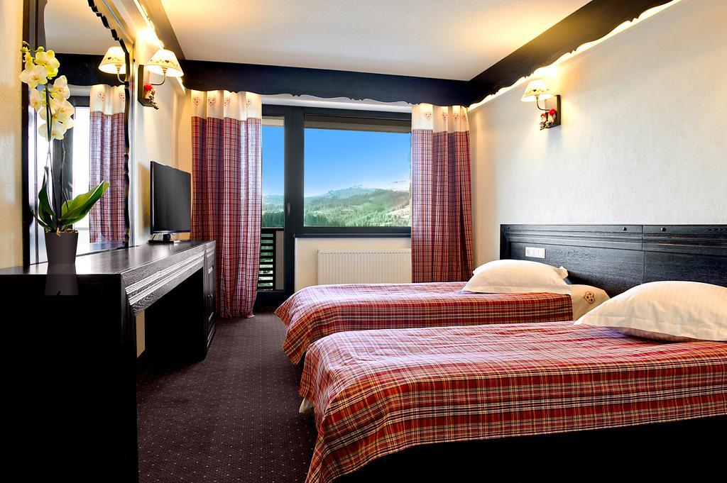 Hotel Domeniul Dornei Vatra Dornei Habitación foto